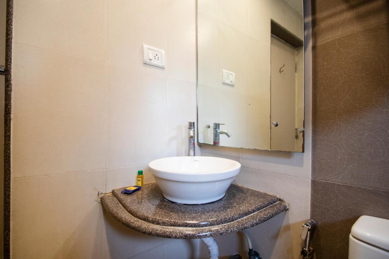 Fabhotel Flamingo Anna Nagar チェンナイ エクステリア 写真
